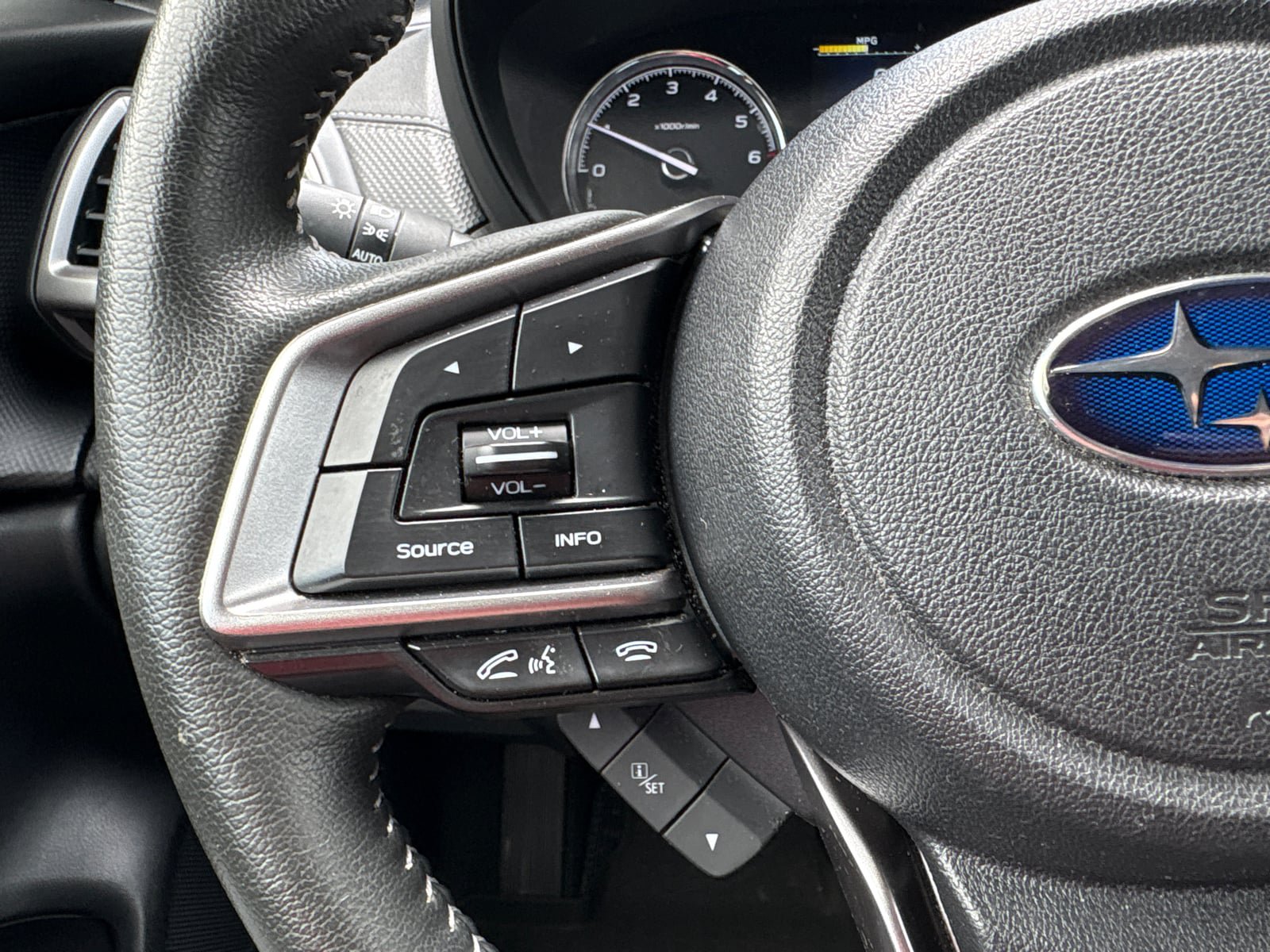 Used 2023 Subaru Forester Touring AWD/4WD image 18