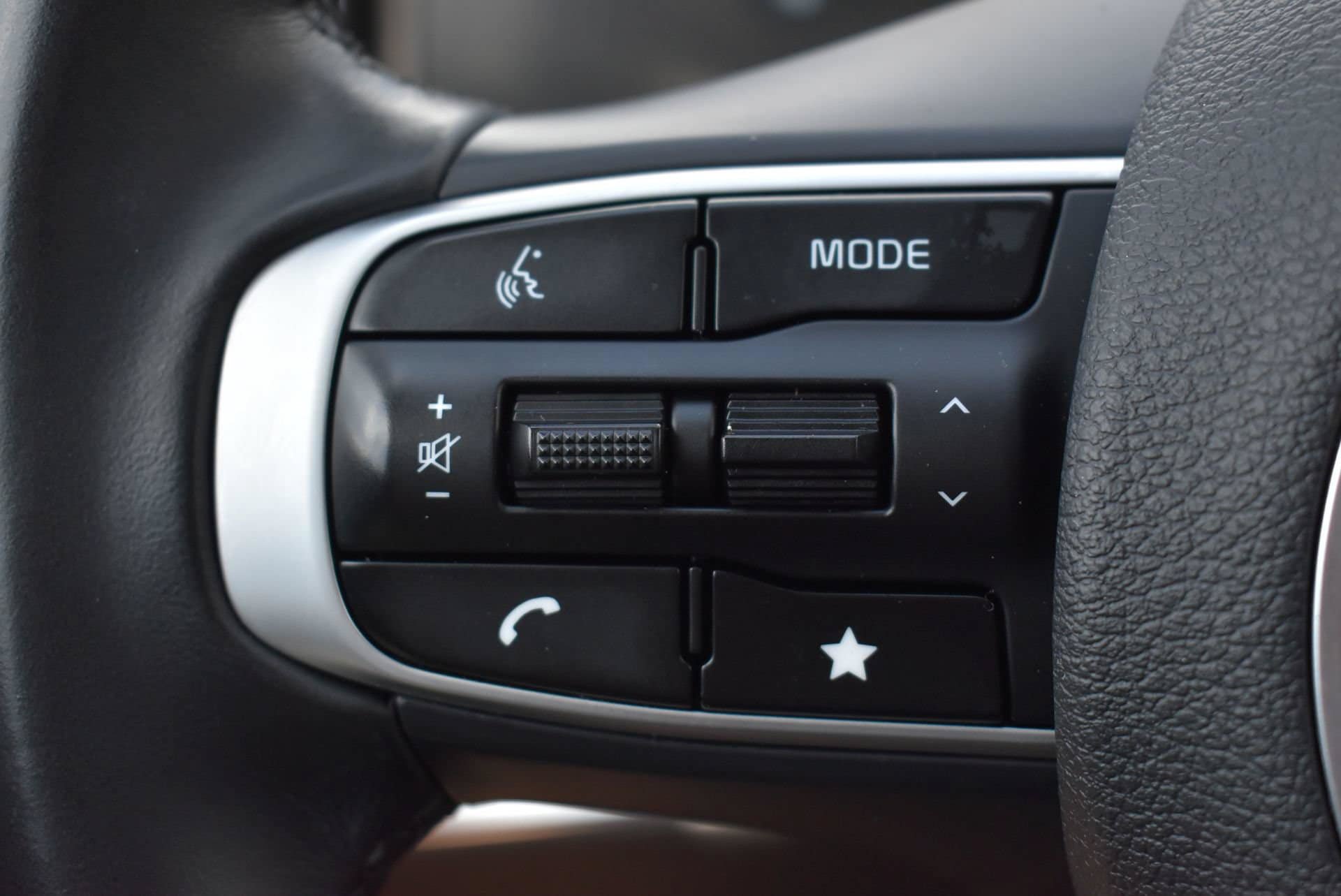 Used 2023 Kia Sportage EX FWD image 19