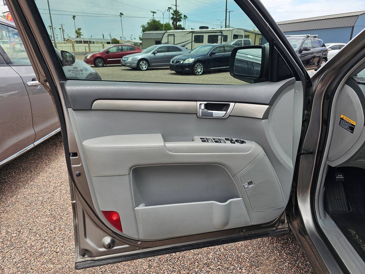 Used 2009 Kia Borrego EX w/ Leather Pkg RWD image 5