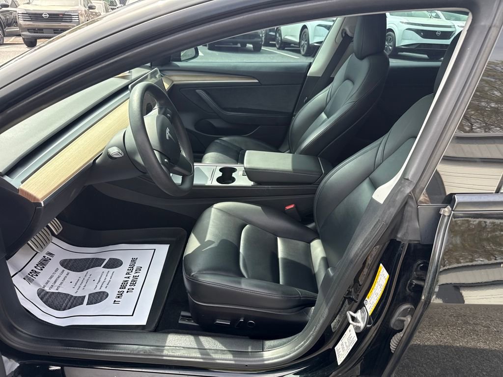 Used 2022 Tesla Model 3 Performance image 9