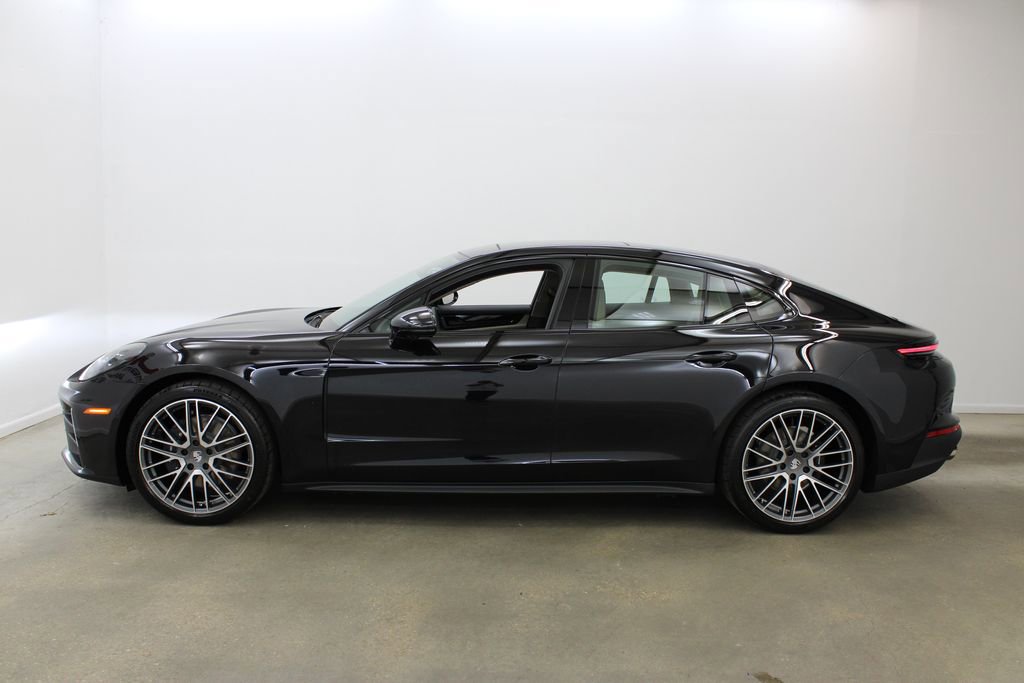 New 2026 Porsche Panamera image 2