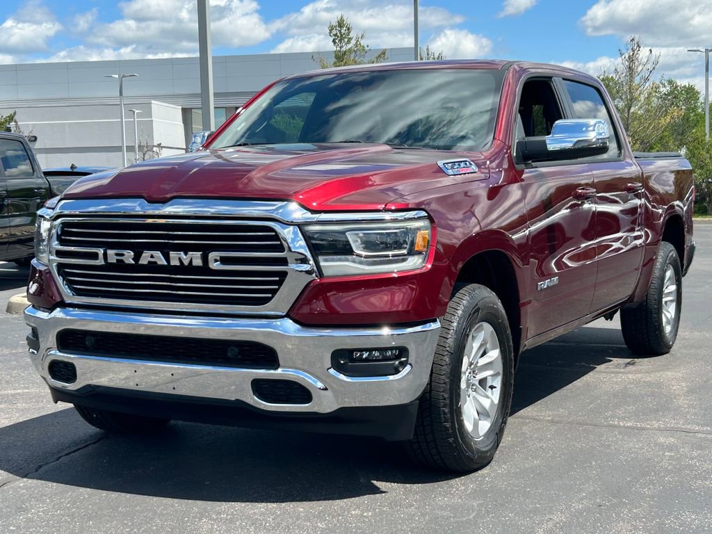 Used 2023 RAM 1500 Laramie AWD/4WD image 3