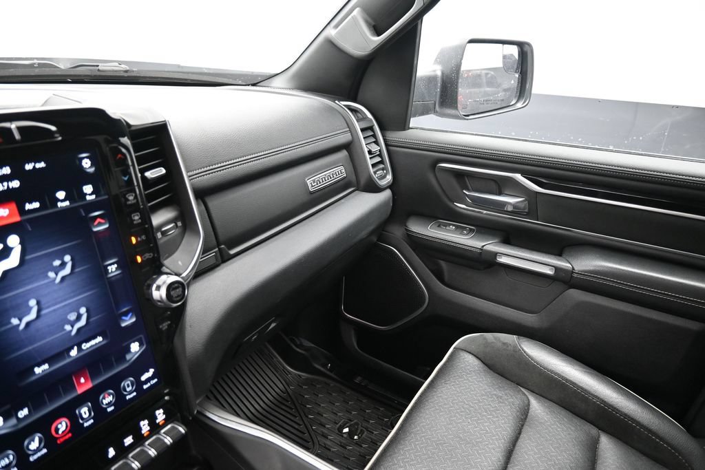 Used 2020 RAM 1500 Laramie w/ Sport Appearance Package AWD/4WD image 32