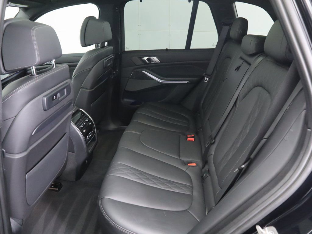 Used 2023 BMW X5 M50i w/ Executive Package image 22