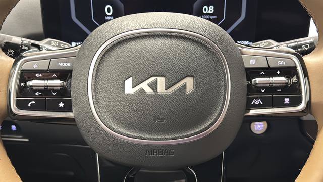 Used 2024 Kia Sorento SX Prestige w/ Olive Brown Leather Package AWD/4WD image 16