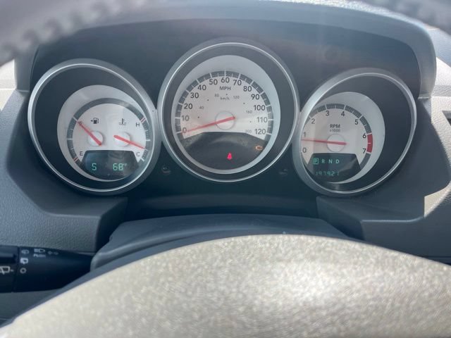 Used 2008 Dodge Grand Caravan SXT w/ Entertainment Group 2 FWD image 41