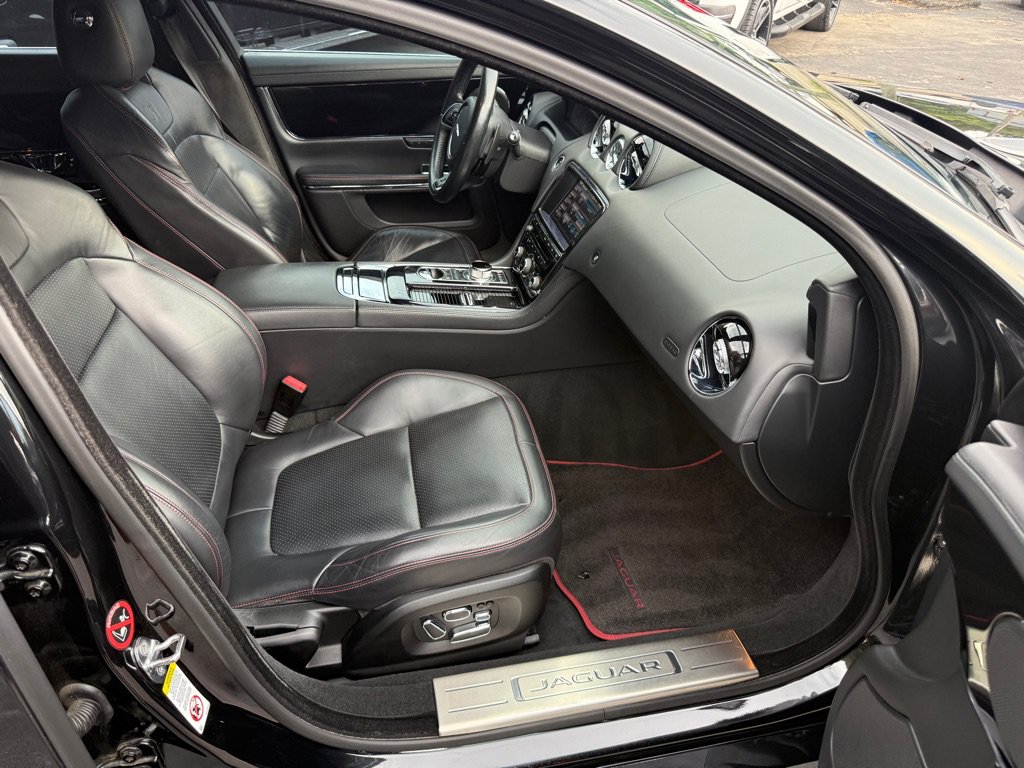 Used 2014 Jaguar XJ R LWB RWD image 59