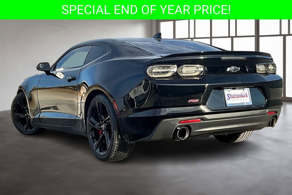Used 2021 Chevrolet Camaro LT w/ RS Package image 4