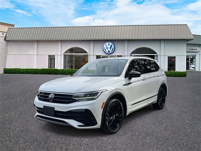 Used 2022 Volkswagen Tiguan SE R-Line