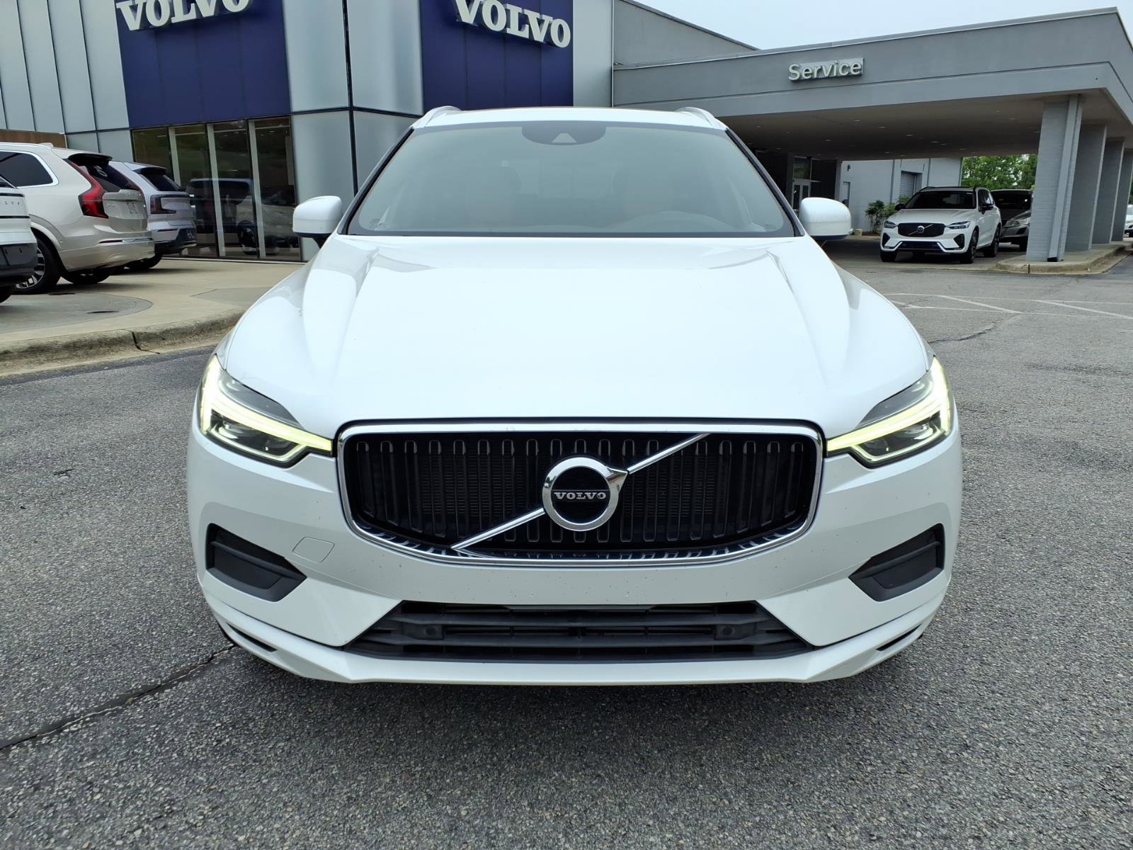 Used 2019 Volvo XC60 T5 Momentum w/ Premium Package FWD image 8