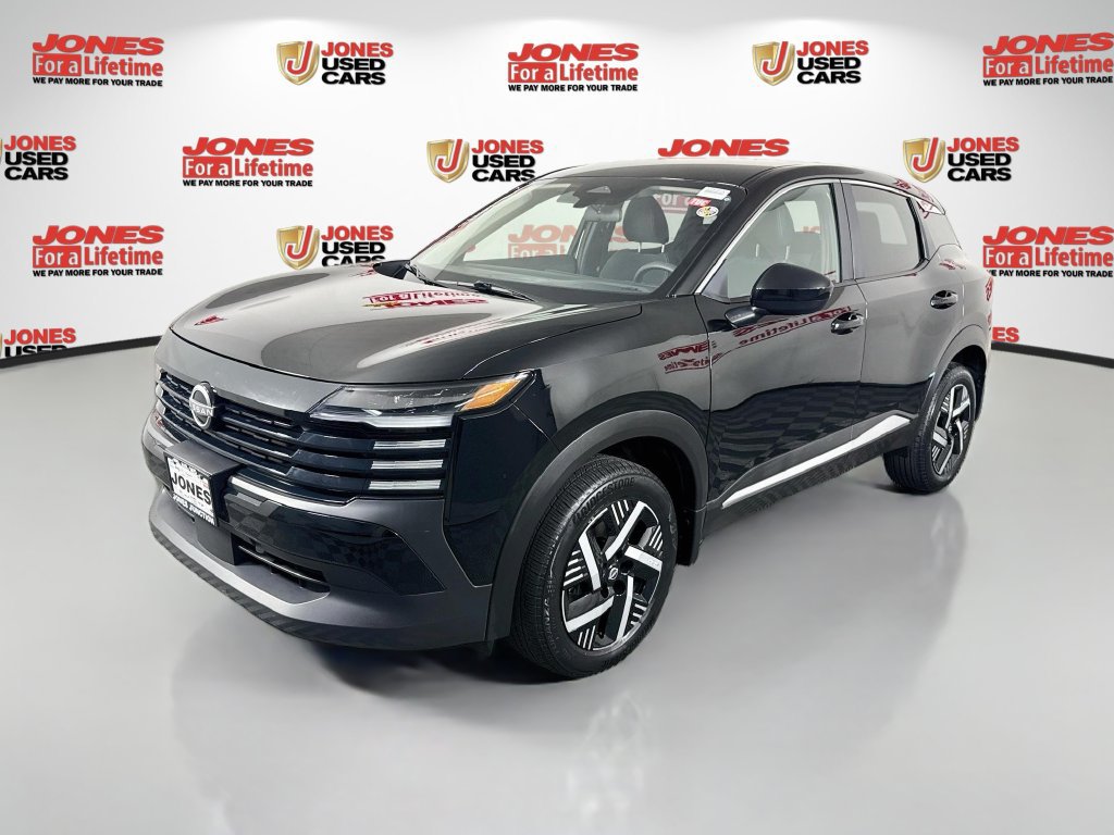 Certified 2025 Nissan Kicks SV FWD image 12