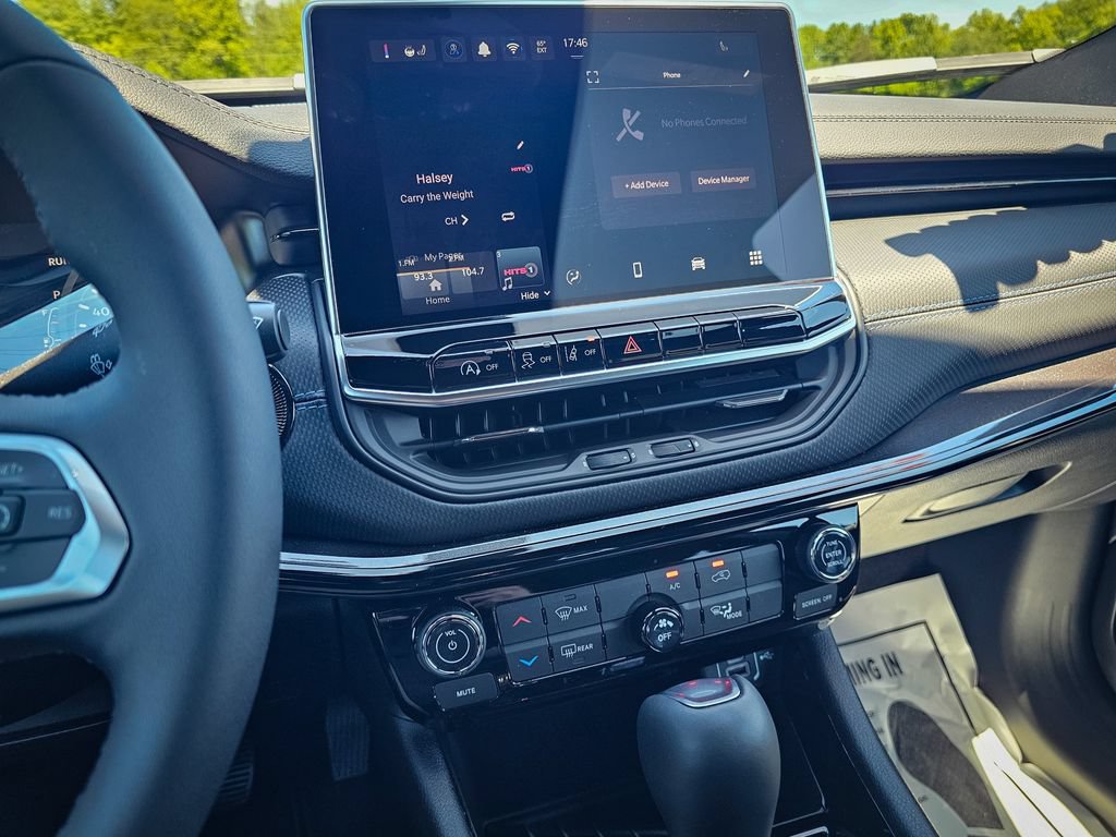New 2026 Jeep Compass Latitude AWD/4WD image 19