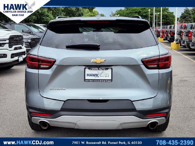 Used 2023 Chevrolet Blazer LT FWD image 5
