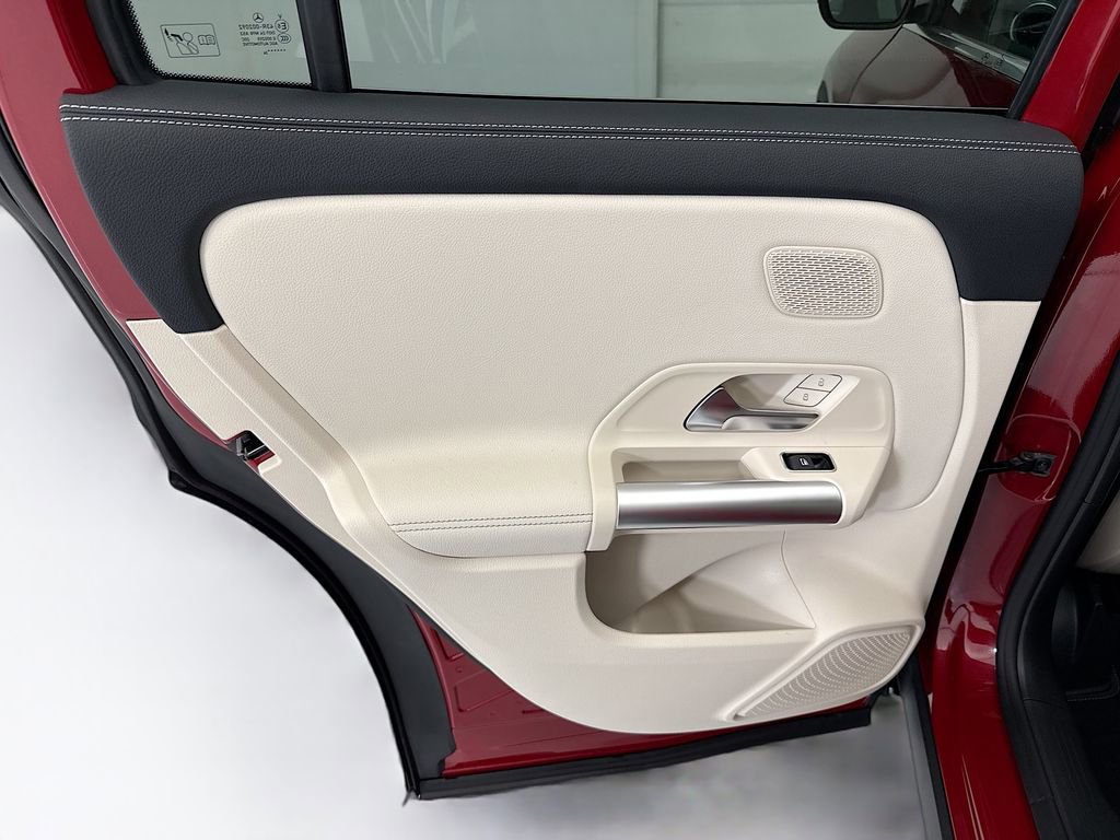 New 2026 Mercedes-Benz GLA 250 image 25