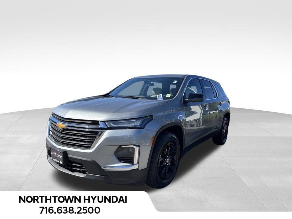 Used 2023 Chevrolet Traverse LS