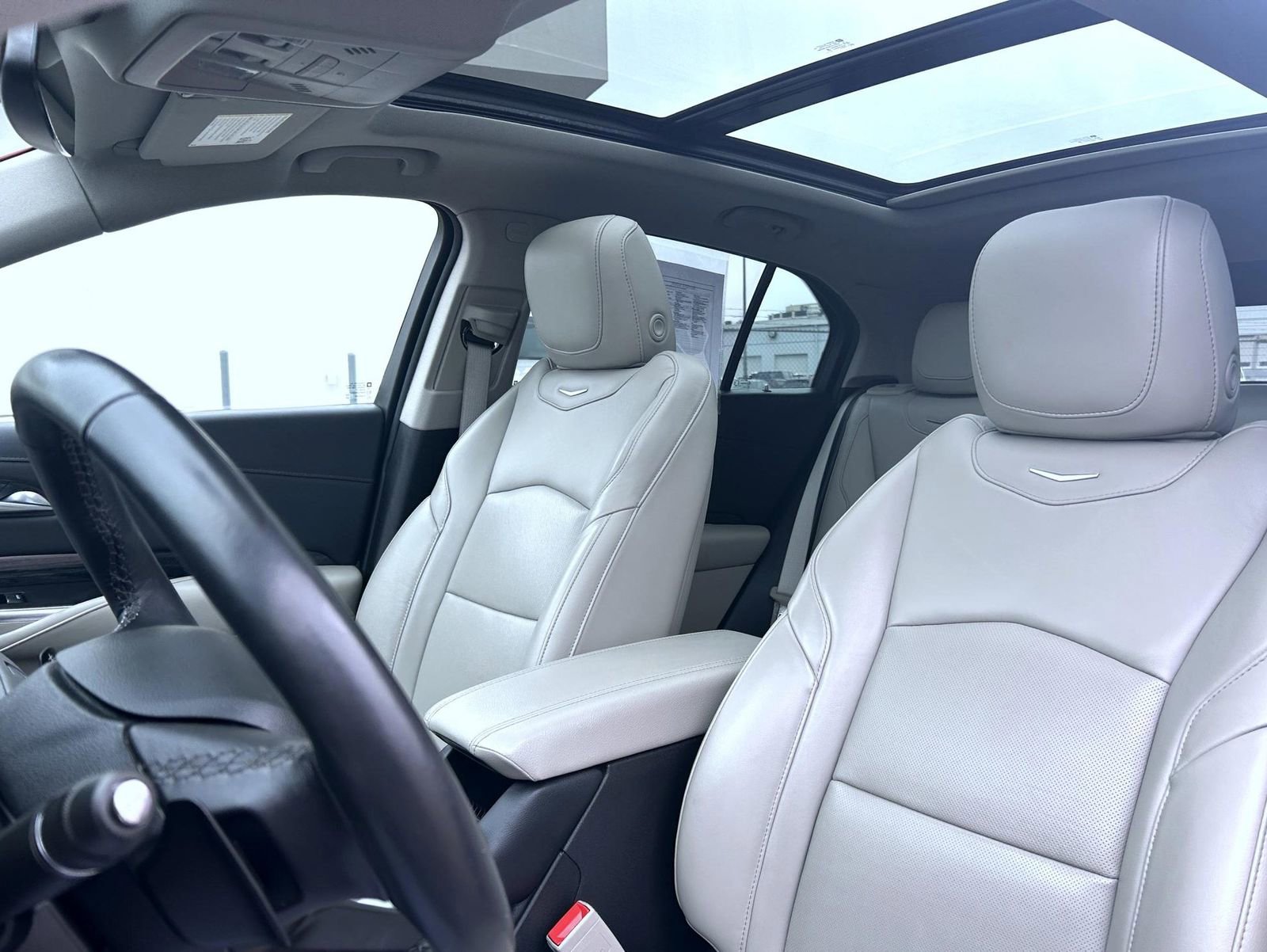 Certified 2023 Cadillac XT4 Premium Luxury image 17