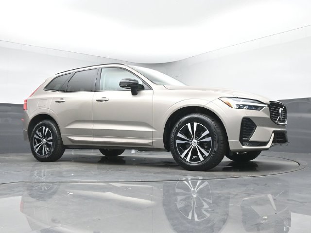 Used 2024 Volvo XC60 B5 Core w/ Protection Package Premier AWD/4WD image 34