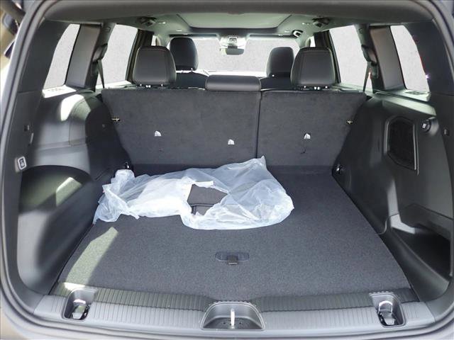 New 2026 Jeep Cherokee Overland image 7