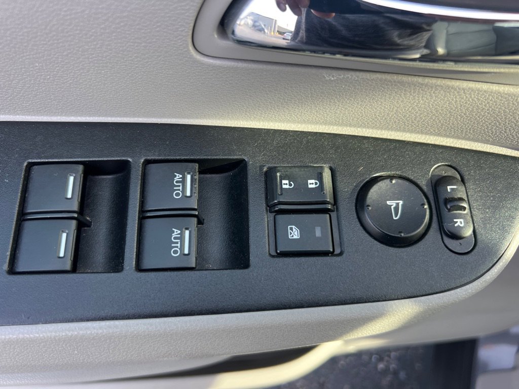 Used 2016 Honda Odyssey EX-L image 28