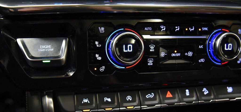 Used 2024 GMC Sierra 1500 Denali Ultimate image 26