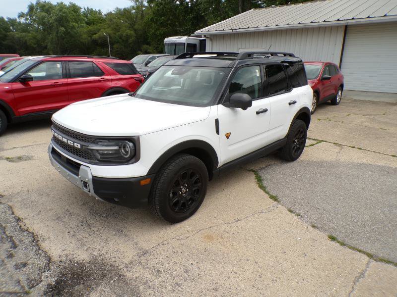 Used 2025 Ford Bronco Sport Badlands w/ Badlands Tech Package AWD/4WD image 2