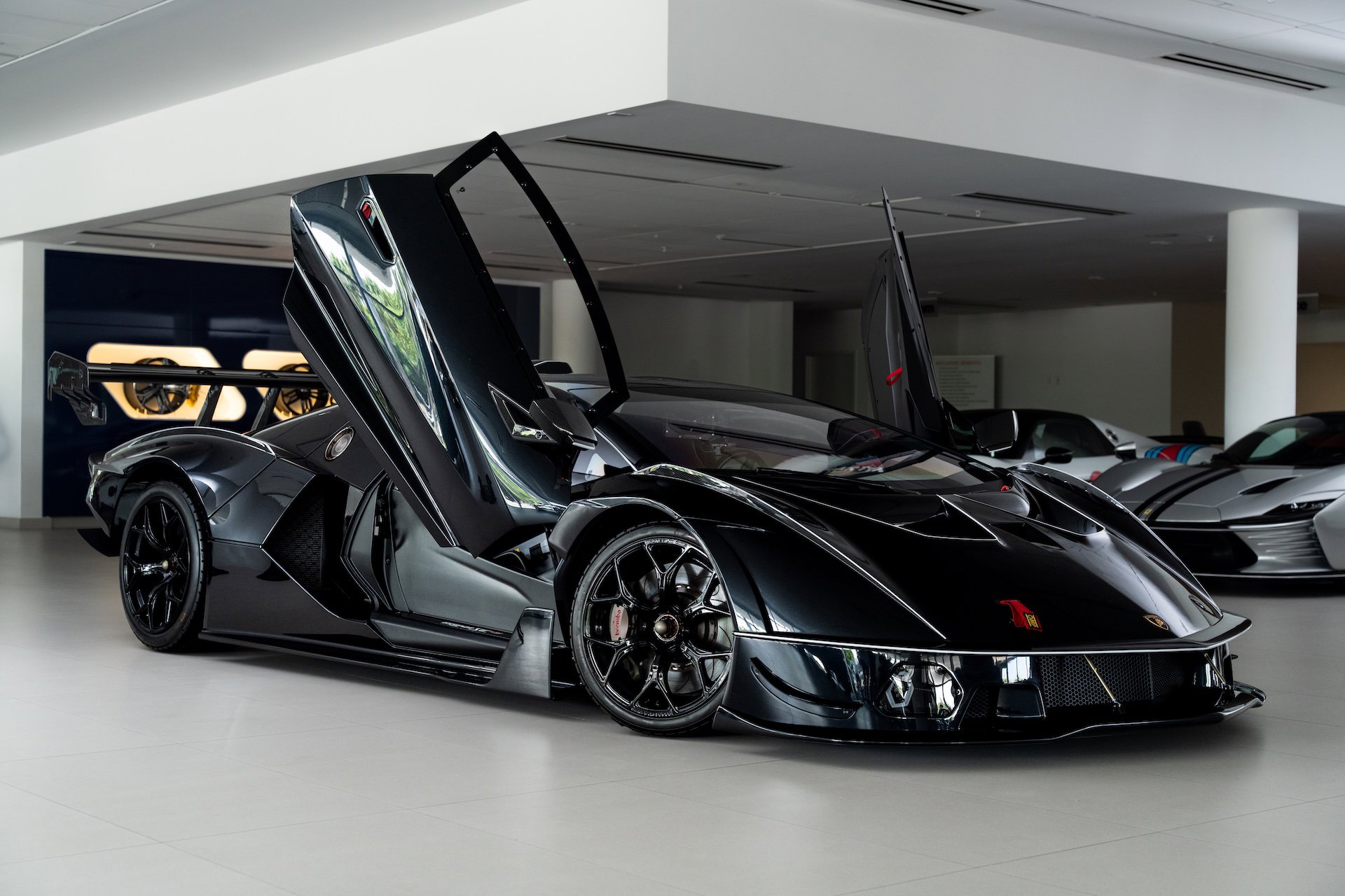 Used 2022 Lamborghini Aventador SVJ image 4