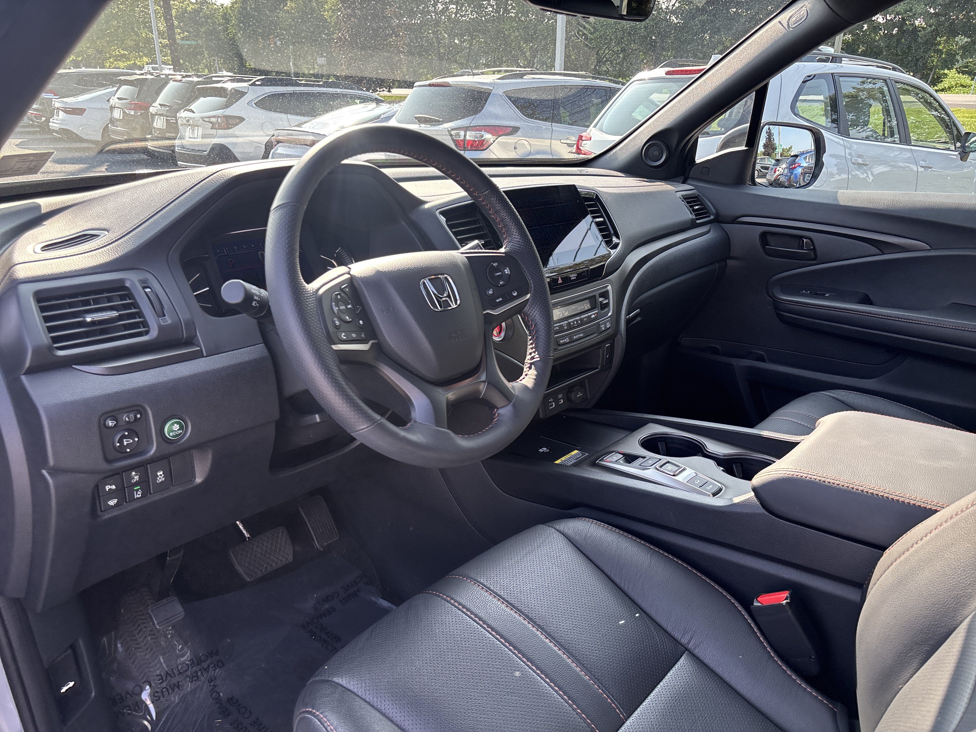 Used 2025 Honda Passport TrailSport image 28