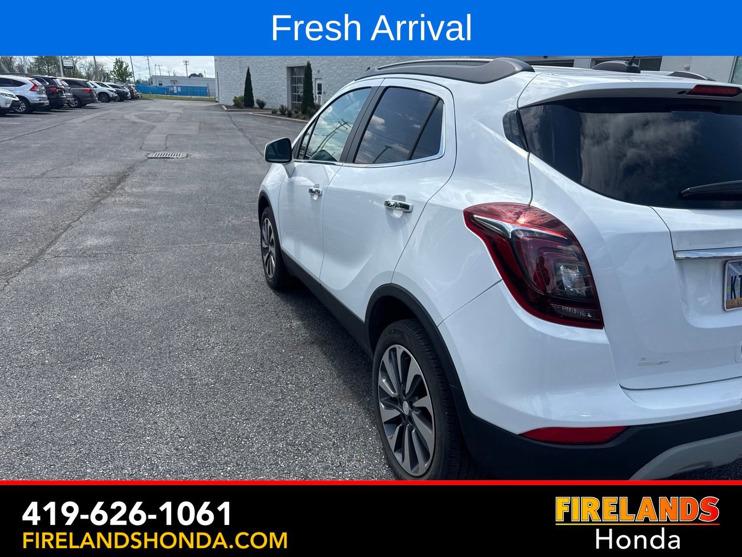 Used 2022 Buick Encore Preferred w/ Safety Package AWD/4WD image 4