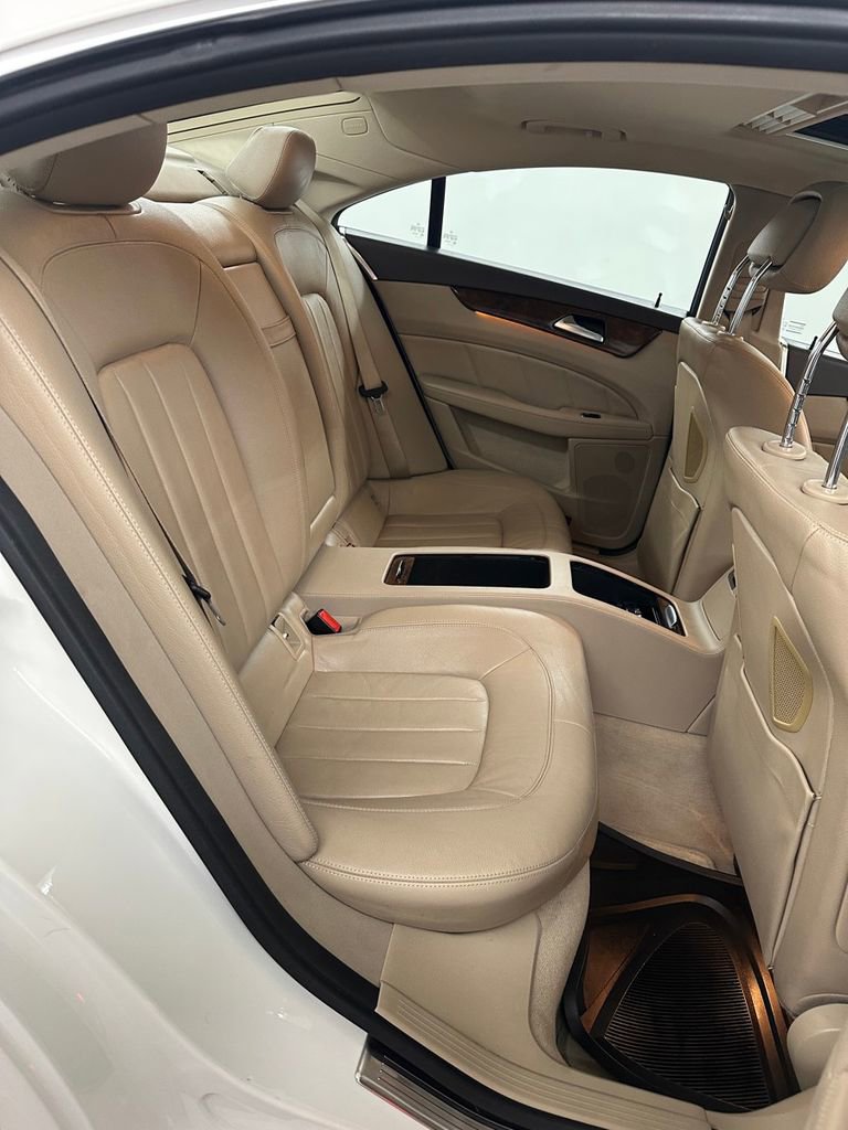 Used 2012 Mercedes-Benz CLS 550 4MATIC image 28