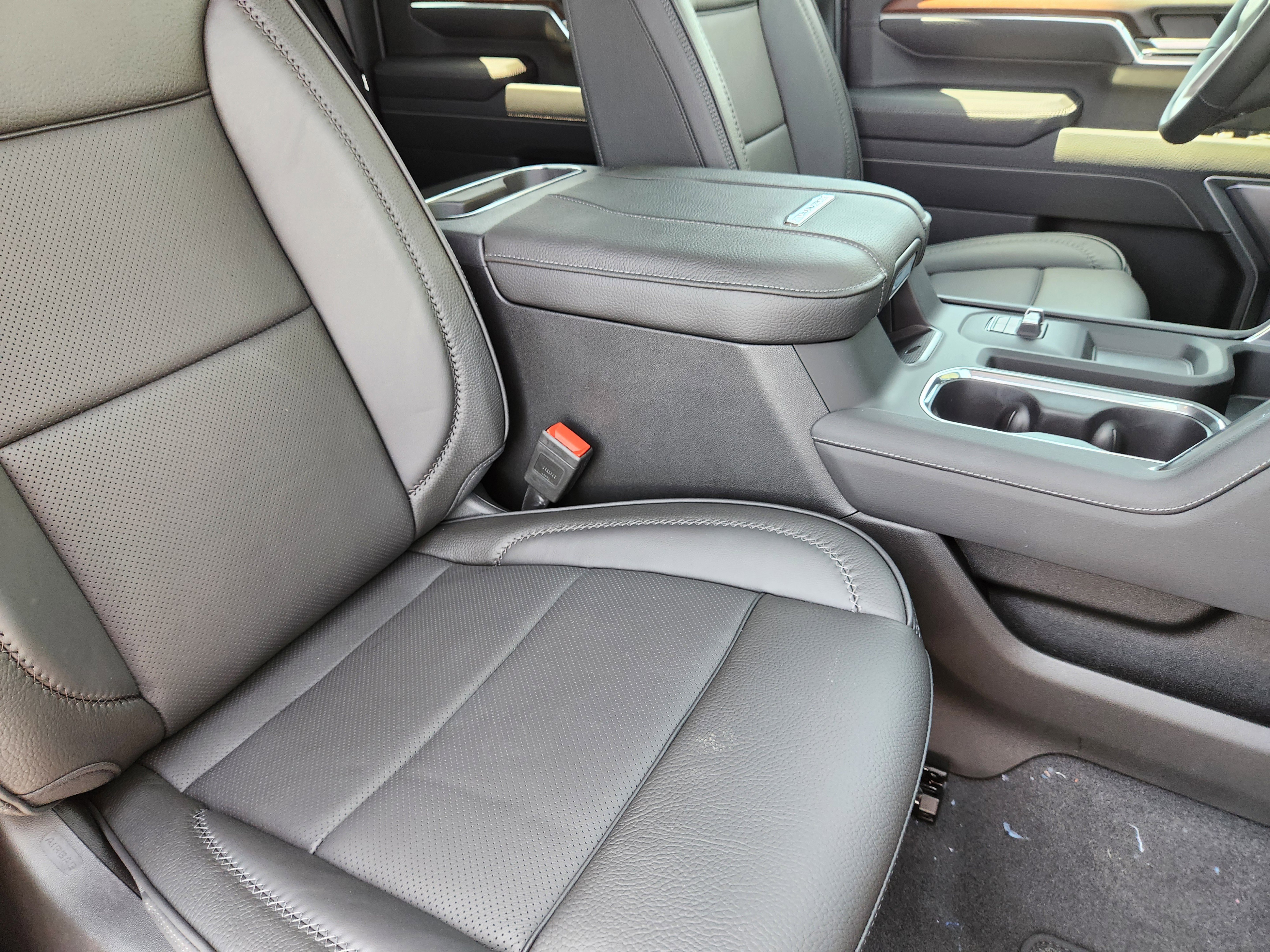 New 2025 GMC Sierra 2500 Denali image 9