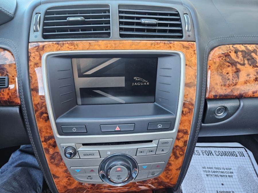 Used 2009 Jaguar XK Convertible image 8