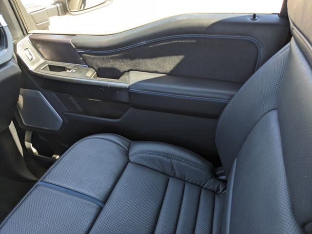 Used 2025 Ford F450 Platinum w/ FX4 Off-Road Package image 18