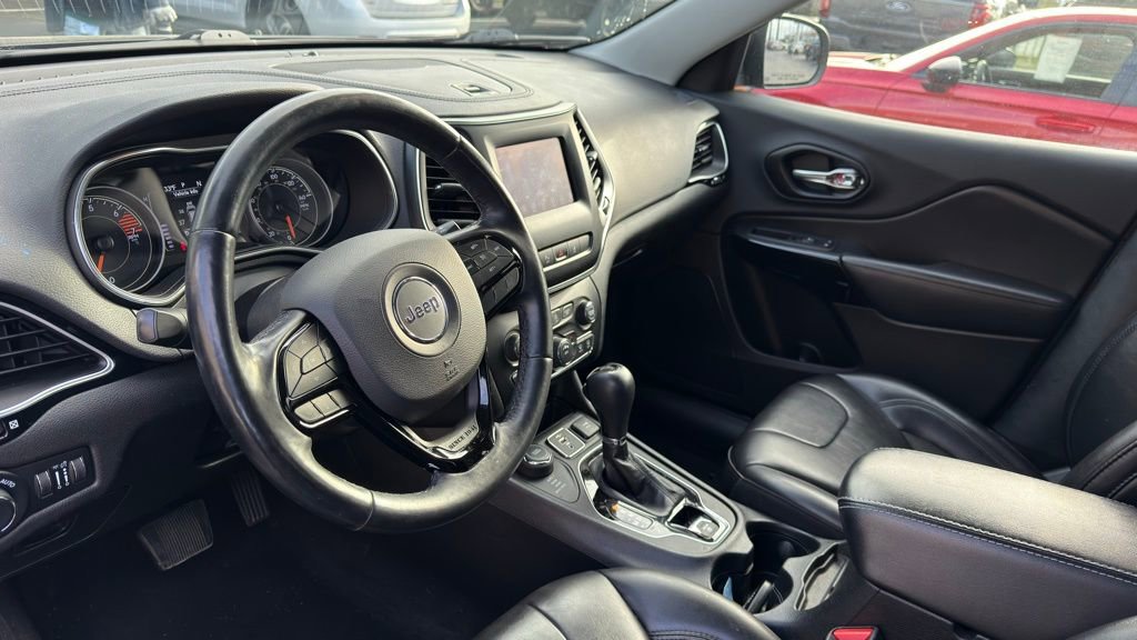 Used 2021 Jeep Cherokee Latitude Plus image 8