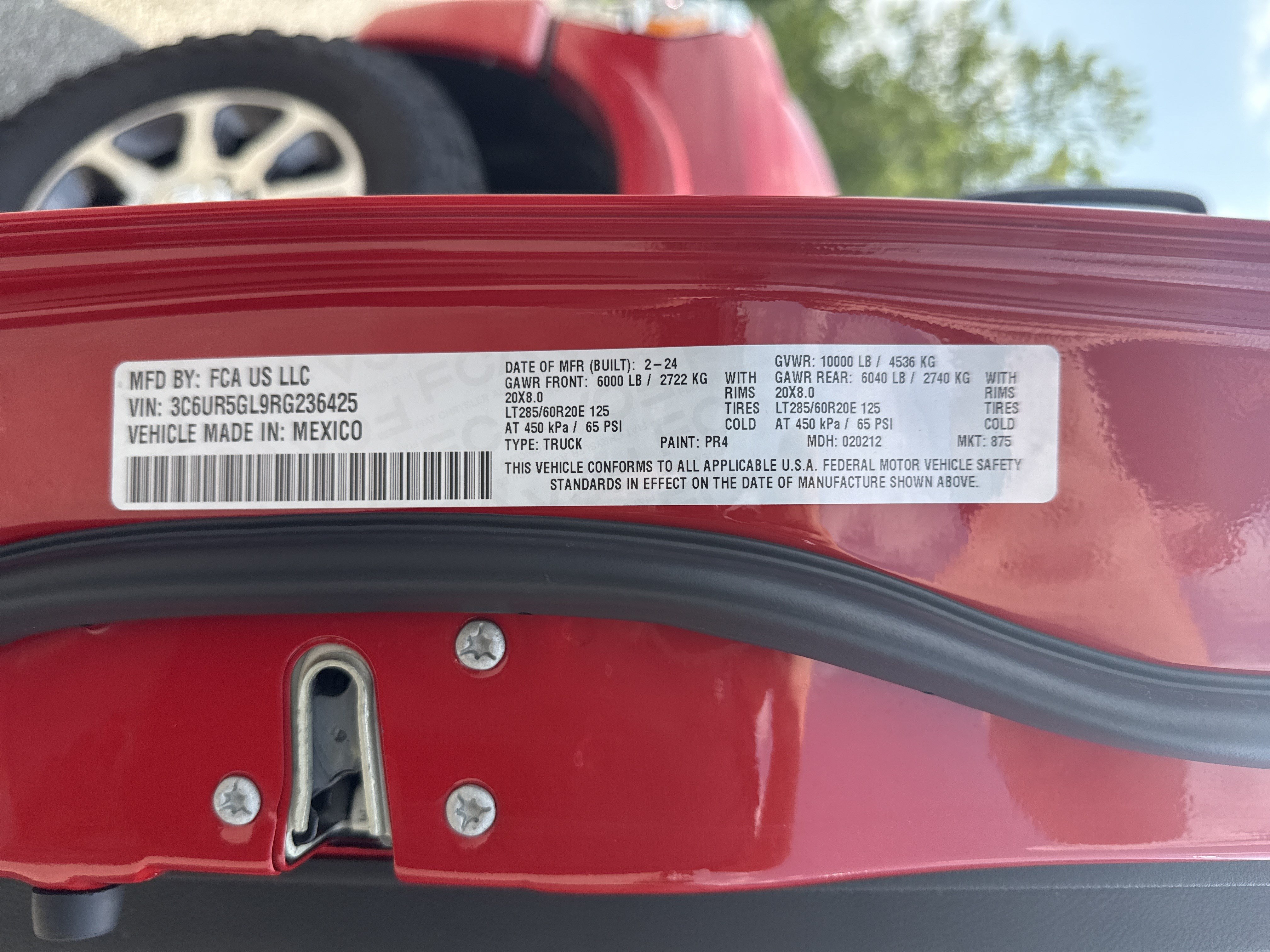 Used 2024 RAM 2500 Limited w/ Towing Technology Group AWD/4WD image 30