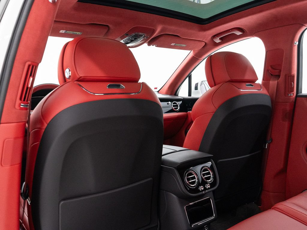 Certified 2023 Bentley Bentayga AWD/4WD image 22