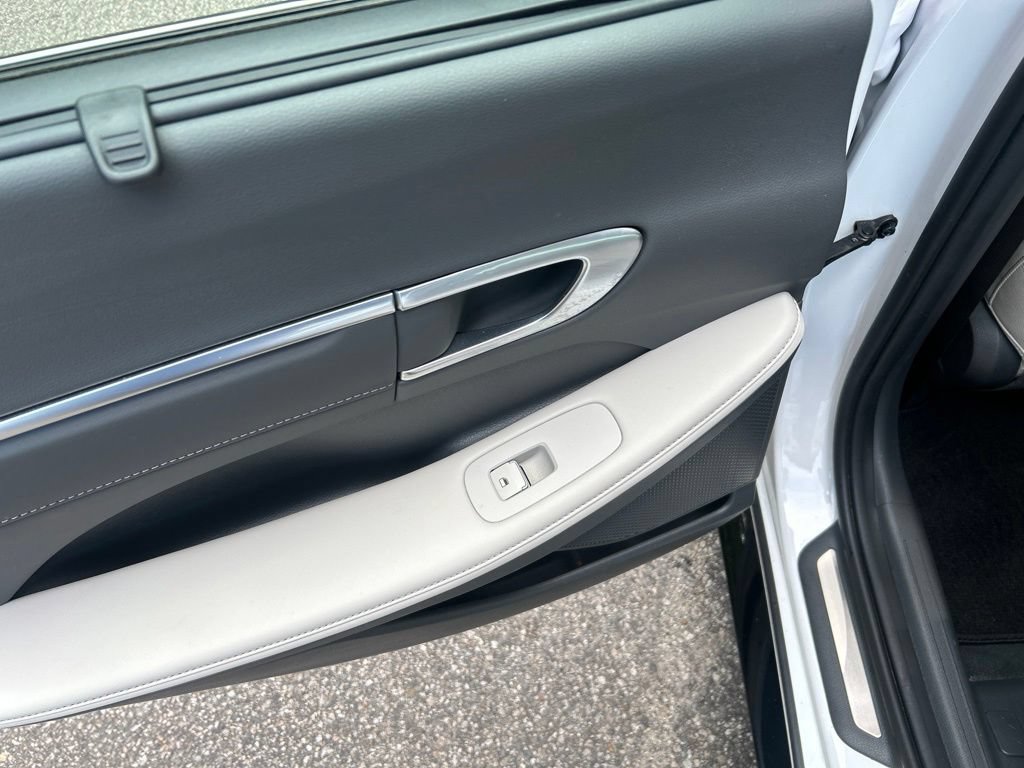 Used 2021 Hyundai Sonata Limited FWD image 27
