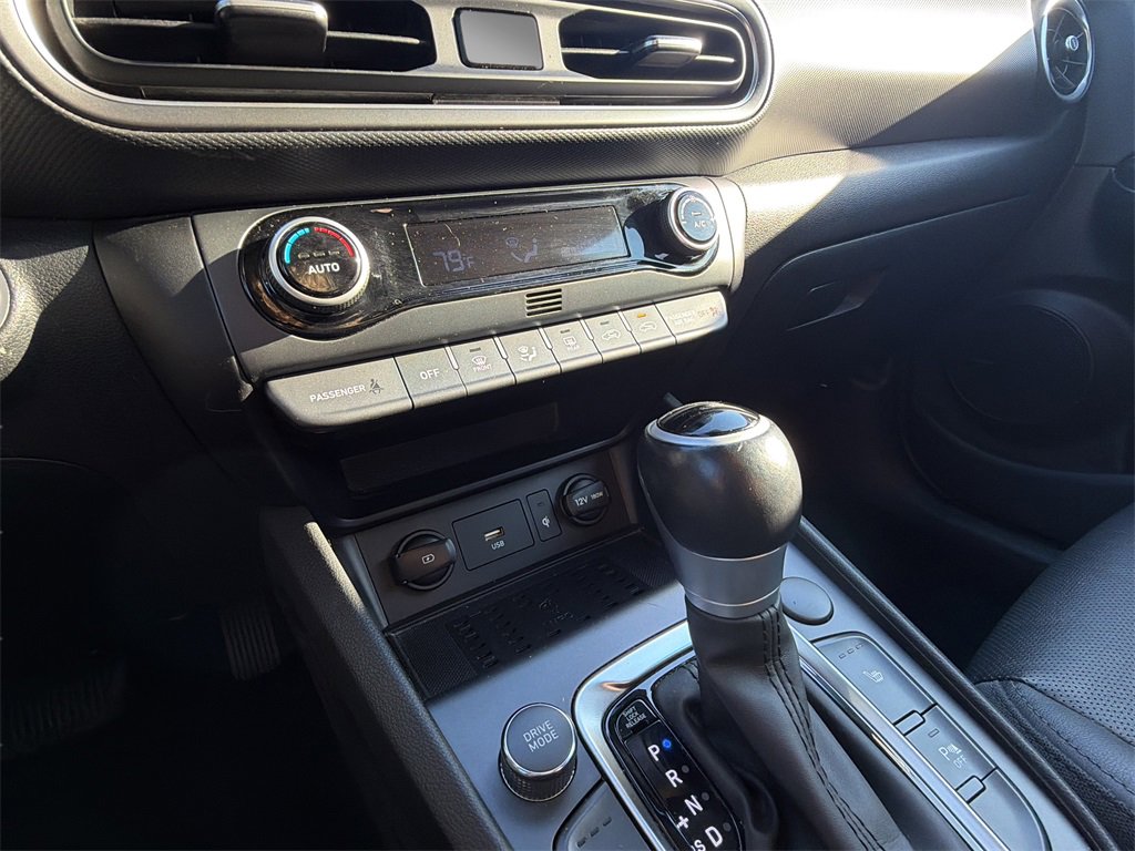 Used 2023 Hyundai Kona Limited image 31