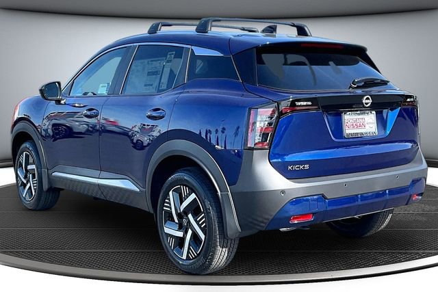 New 2026 Nissan Kicks SV w/ Charging Package FWD image 3