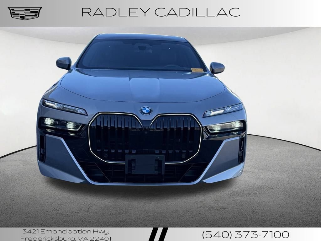 Used 2024 BMW 760i xDrive w/ Executive Package image 28