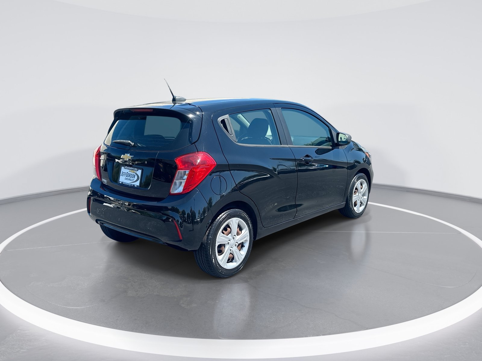 Used 2022 Chevrolet Spark LS FWD image 9