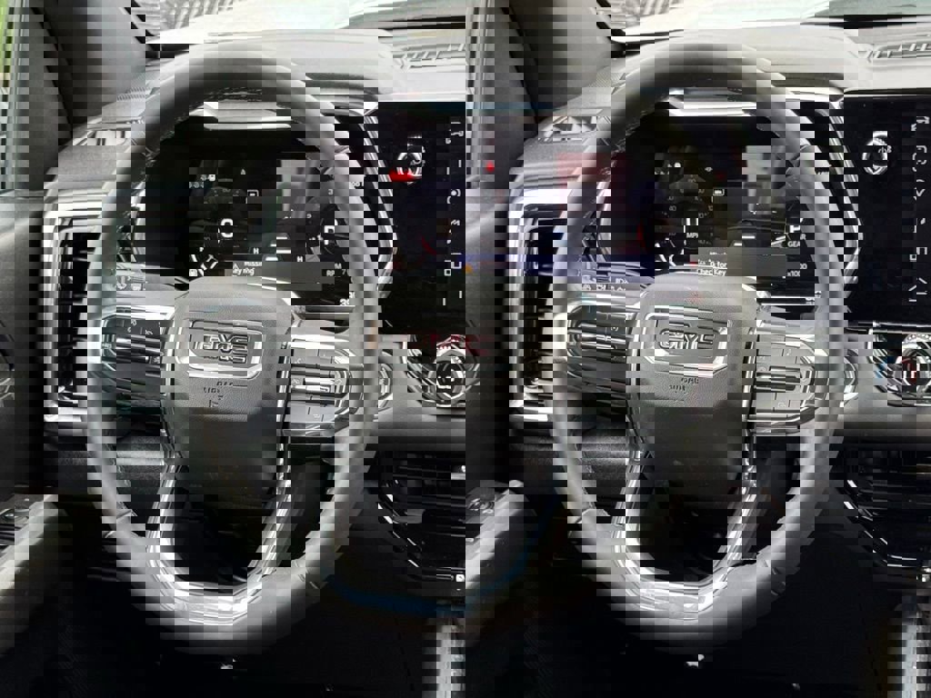 Used 2024 GMC Canyon Elevation w/ Convenience Package image 30