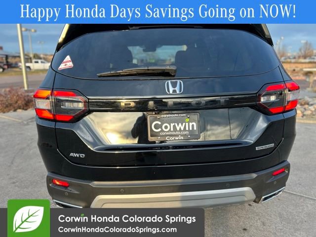 New 2025 Honda Pilot Touring image 13