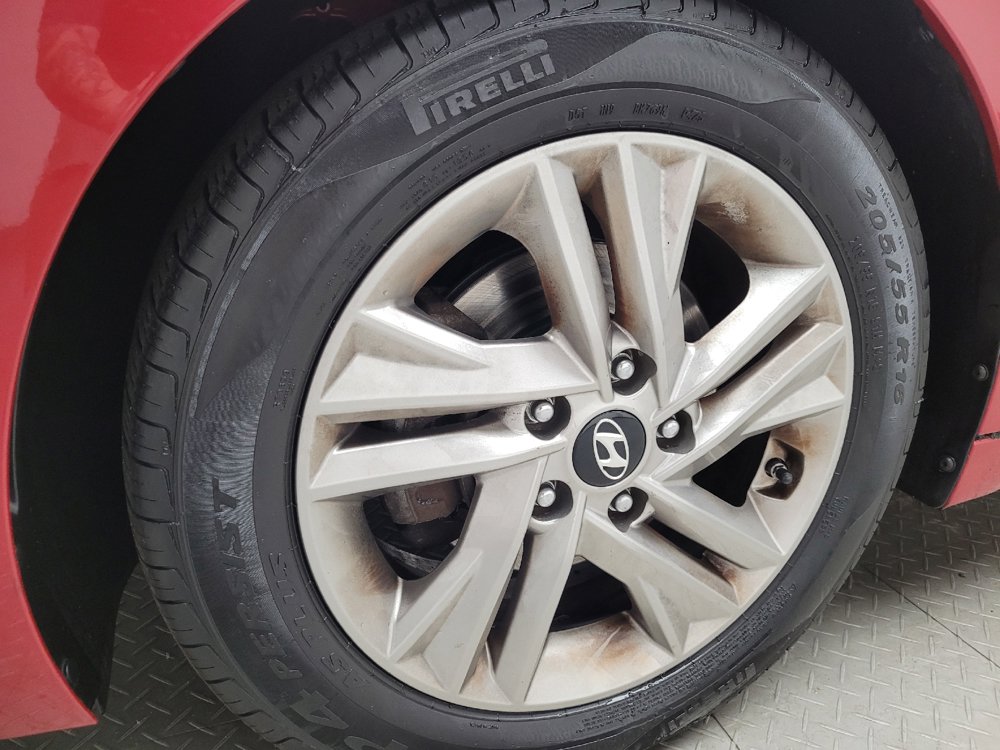 Used 2019 Hyundai Elantra SEL FWD image 31