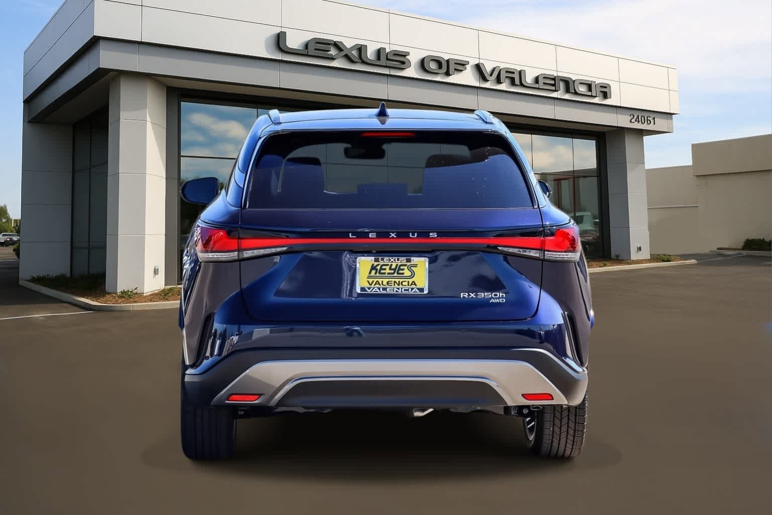 Used 2026 Lexus RX 350h w/ Convenience Package AWD/4WD image 3