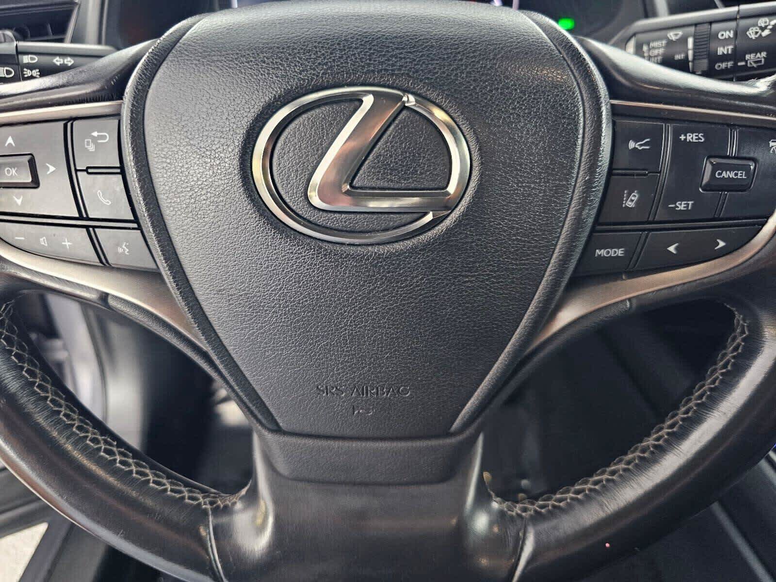 Used 2021 Lexus UX 200 w/ Accessory Package (Z2) FWD image 22