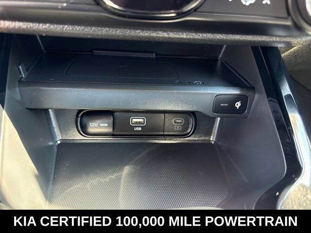 Certified 2025 Kia Soul S FWD image 18