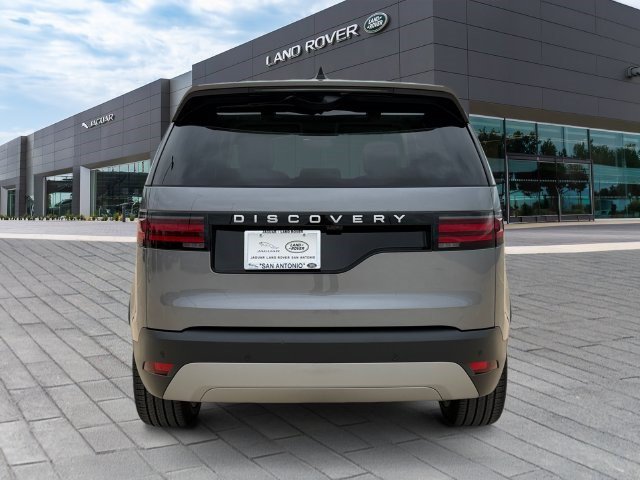 New 2026 Land Rover Discovery S AWD/4WD image 4
