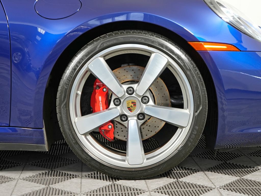 Certified 2020 Porsche 911 Carrera 4S image 22
