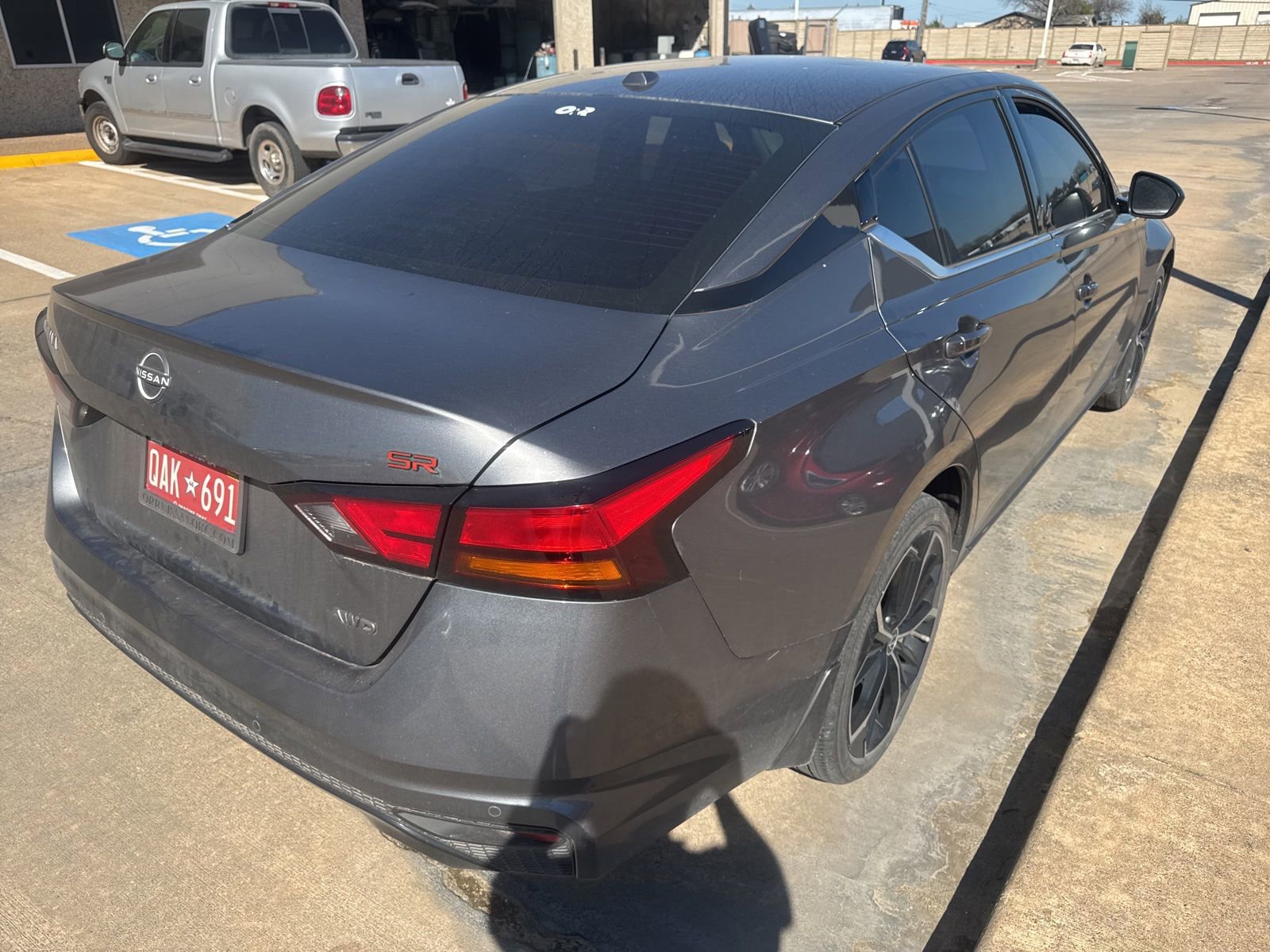 Used 2024 Nissan Altima 2.5 SR w/ SR Premium Package image 5