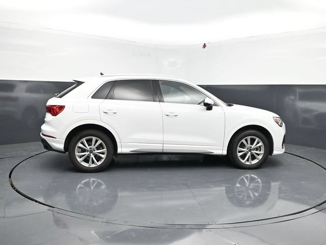 Used 2024 Audi Q3 2.0T Premium AWD/4WD image 10